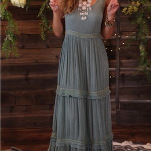 Easel brand size M maxi dress